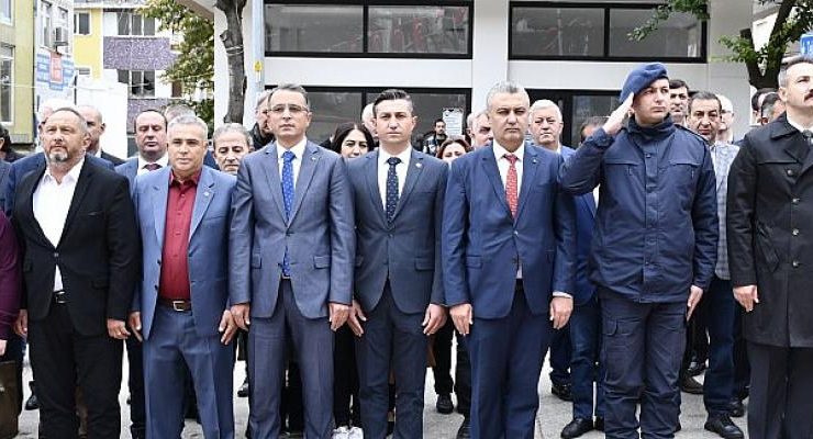 19 Ekim Muhtarlar Günü Sebebiyle Çelenk Sunma Töreni Gerçekleştirildi