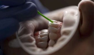 Dökülen dişlerin yeniden çıkmasını sağlayan bir tedavi geliyor